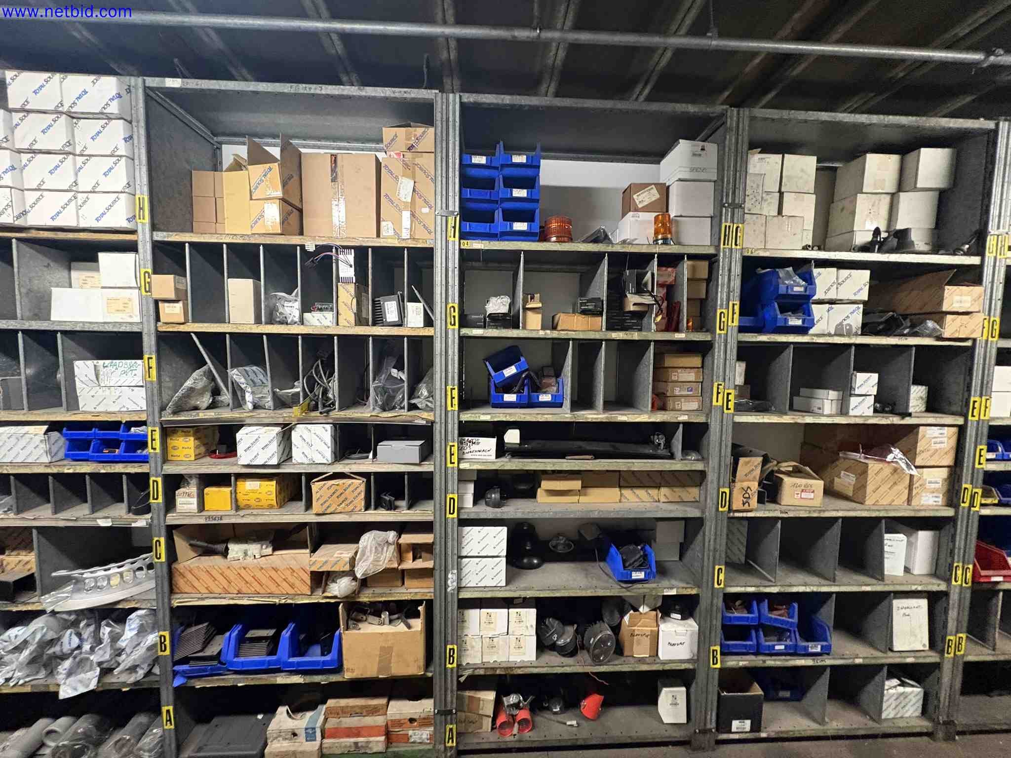 Complete workshop with spare parts for forklifts (Later release) – foto 13 – kavel bij NetBid, Sint Baafs Vijve