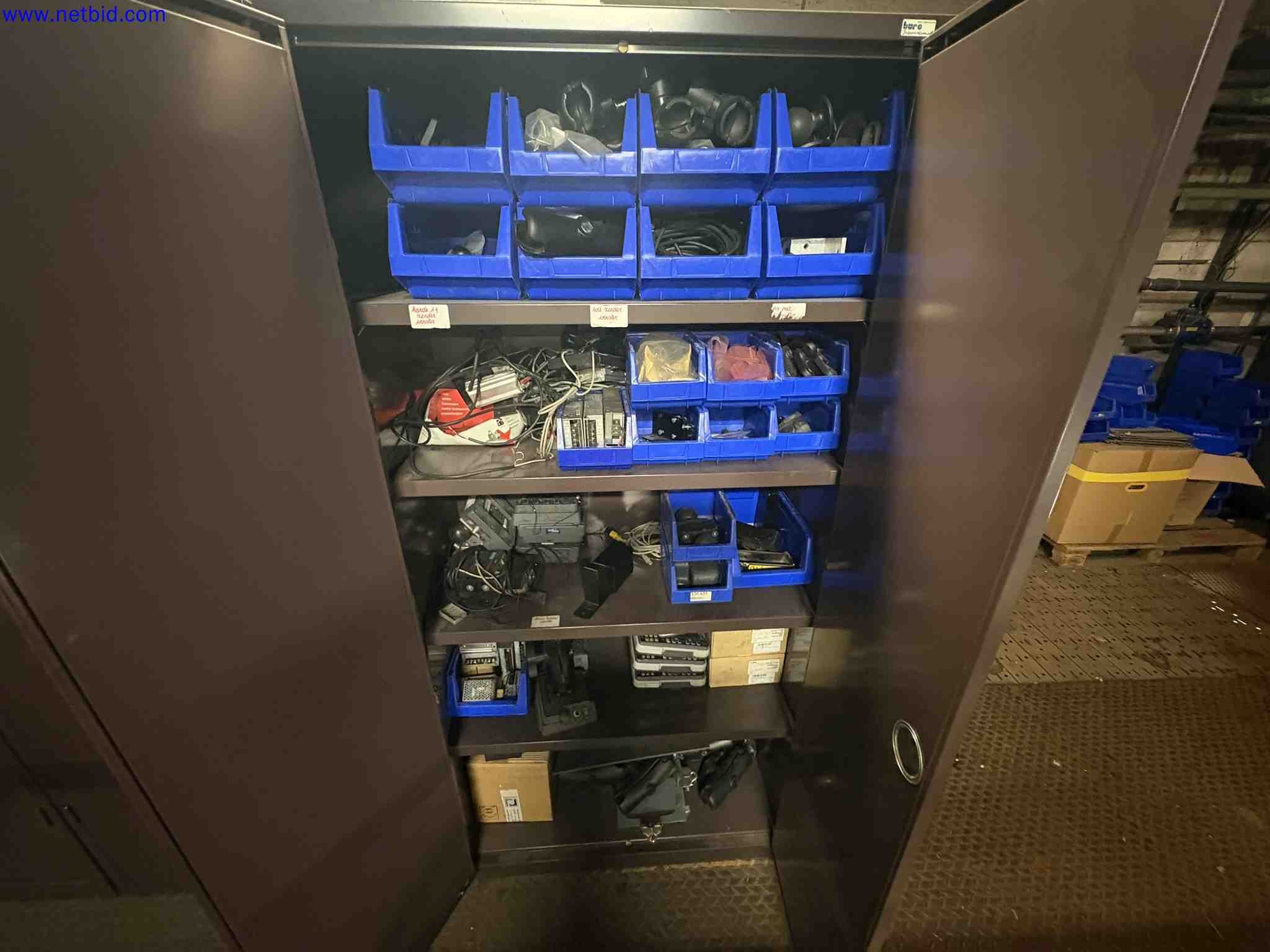 Complete workshop with spare parts for forklifts (Later release) – foto 15 – kavel bij NetBid, Sint Baafs Vijve