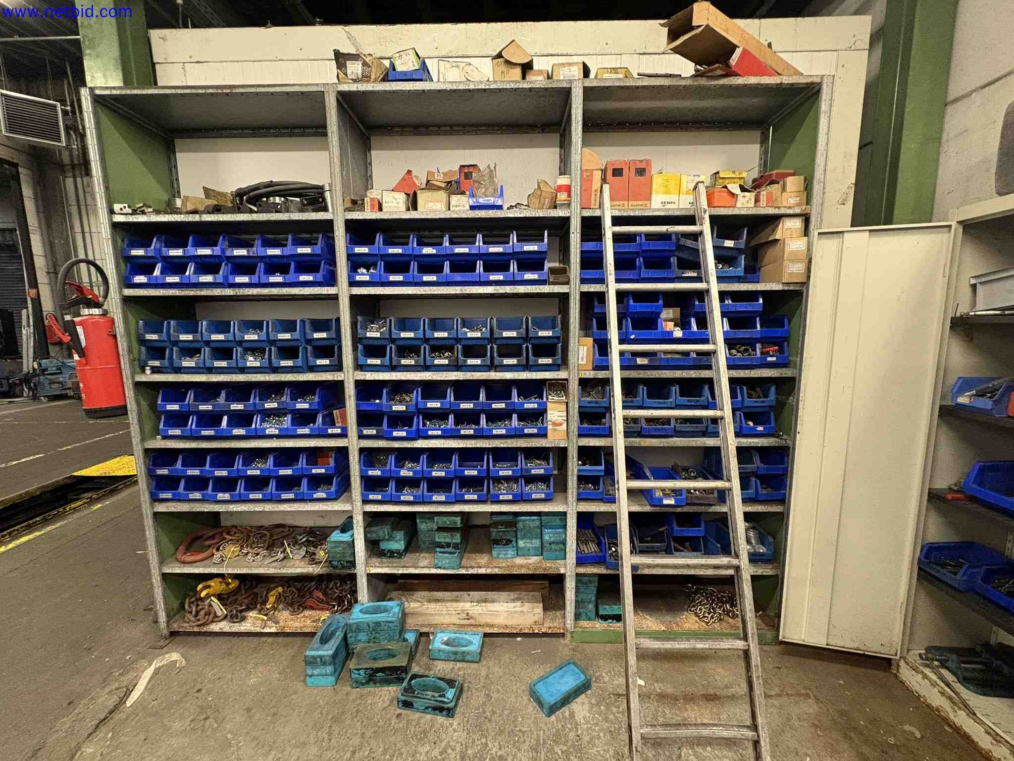 Complete workshop with spare parts for forklifts (Later release) – foto 22 – kavel bij NetBid, Sint Baafs Vijve