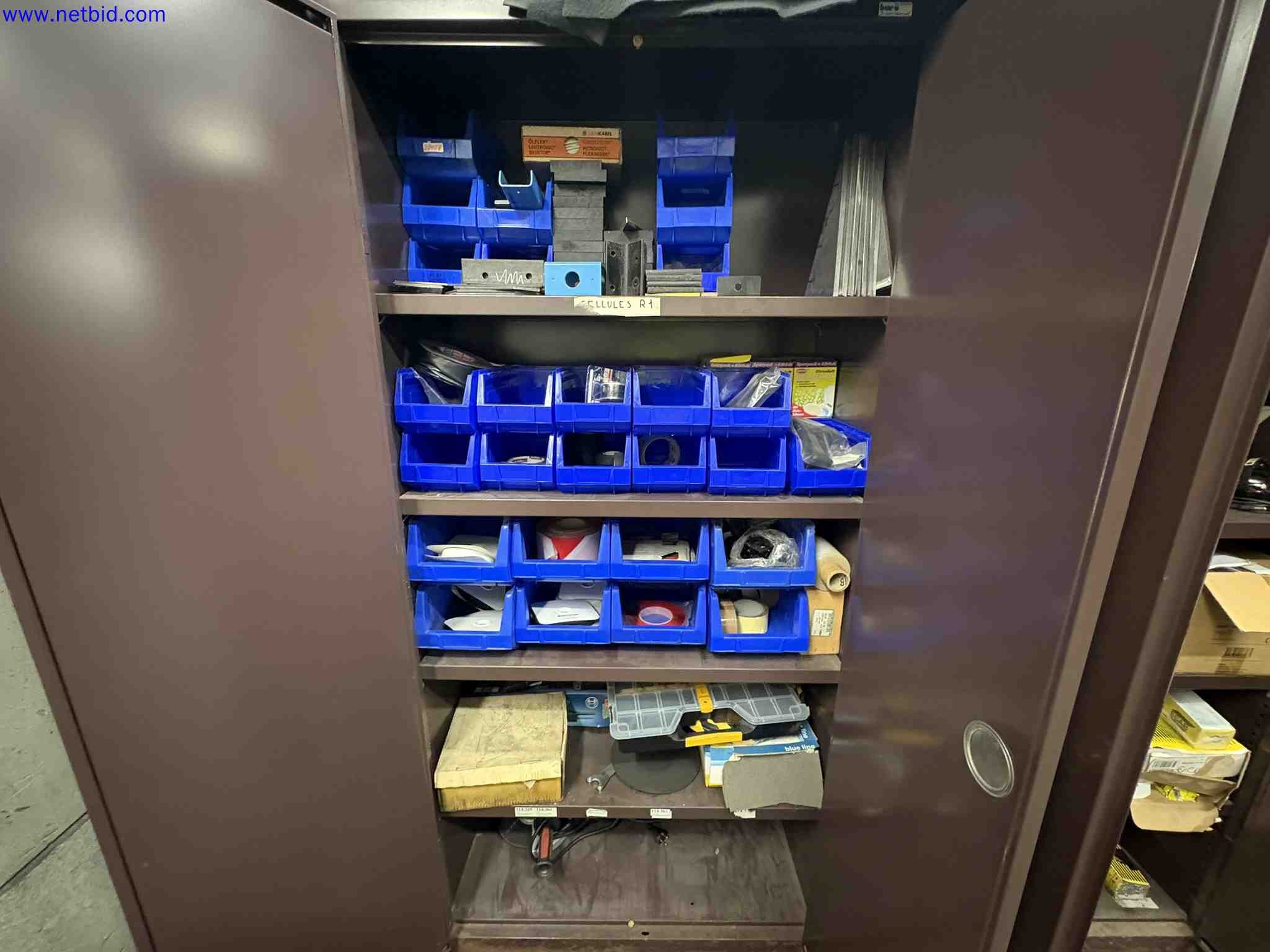 Complete workshop with spare parts for forklifts (Later release) – foto 28 – kavel bij NetBid, Sint Baafs Vijve
