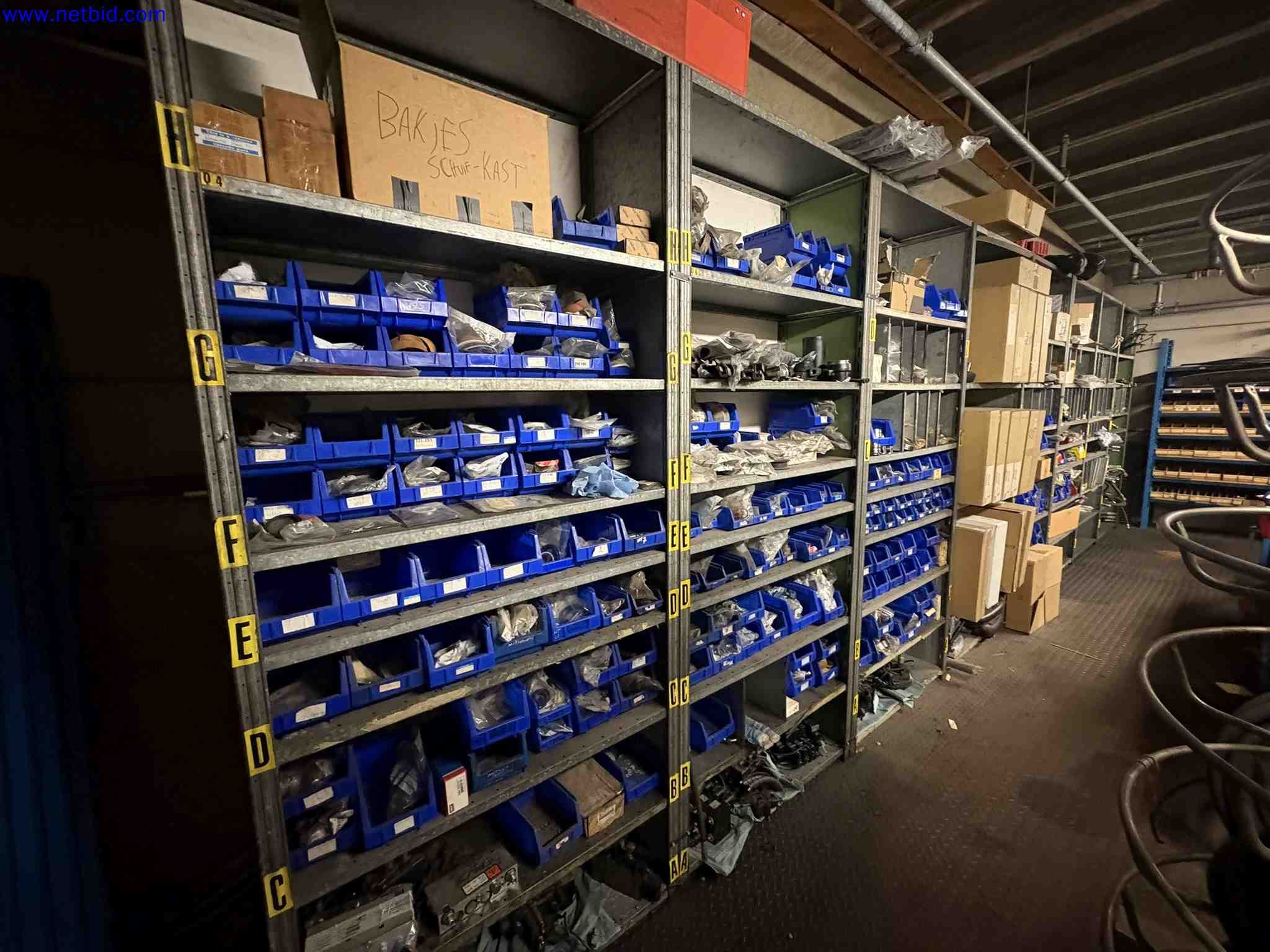 Complete workshop with spare parts for forklifts (Later release) – foto 5 – kavel bij NetBid, Sint Baafs Vijve