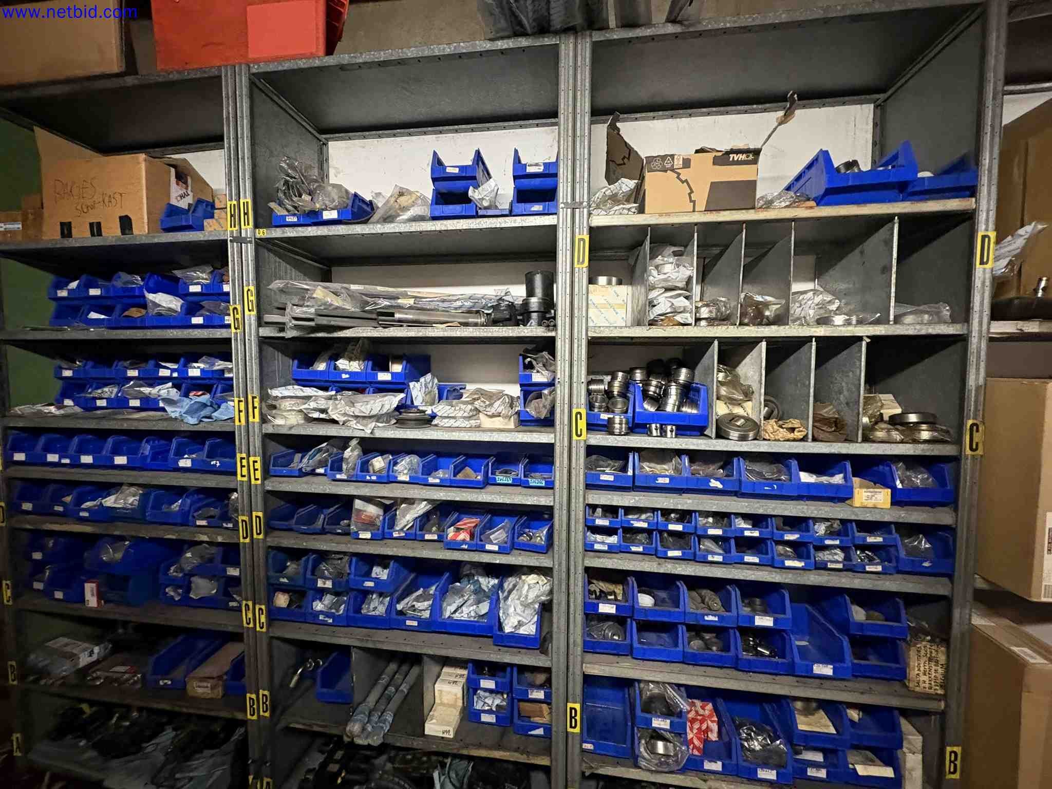 Complete workshop with spare parts for forklifts (Later release) – foto 6 – kavel bij NetBid, Sint Baafs Vijve