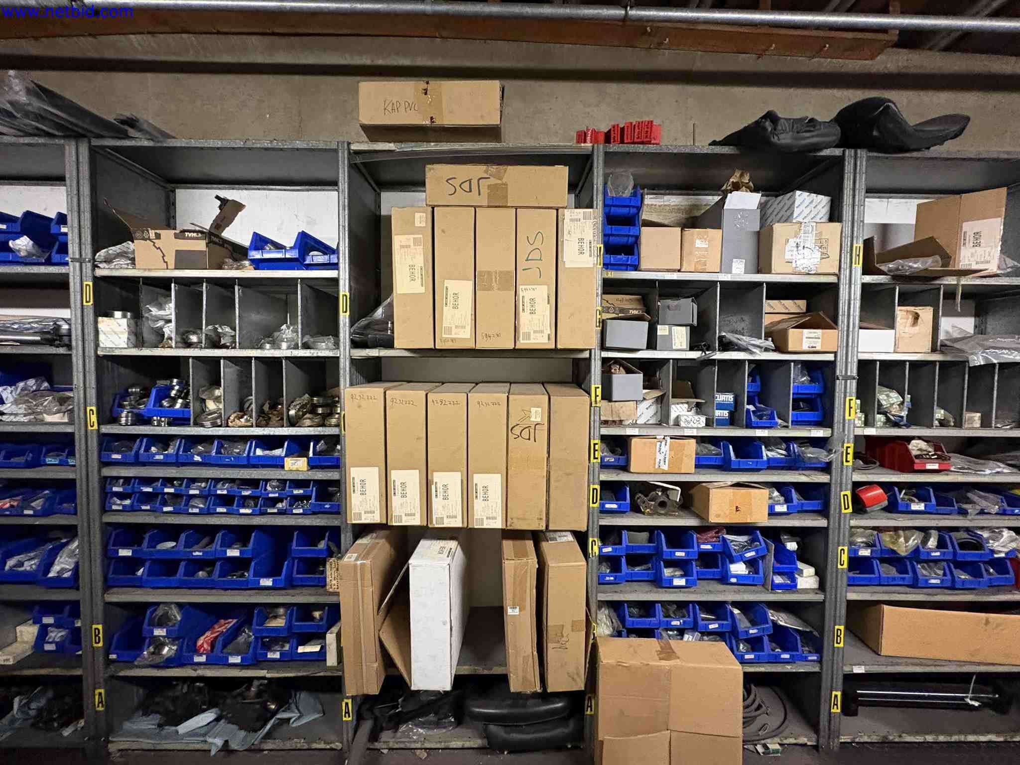 Complete workshop with spare parts for forklifts (Later release) – foto 7 – kavel bij NetBid, Sint Baafs Vijve