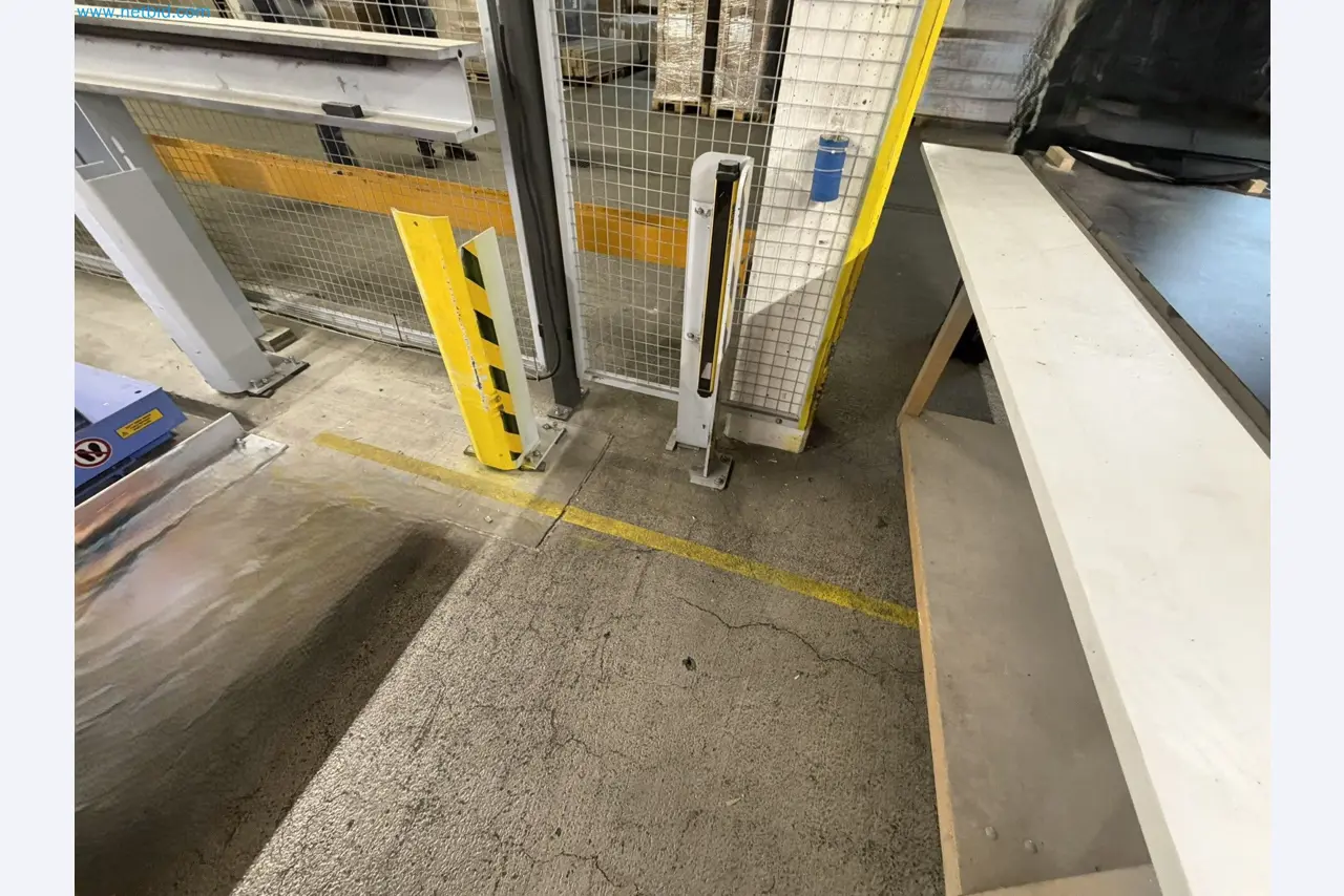 Machines from the woodworking sector-11