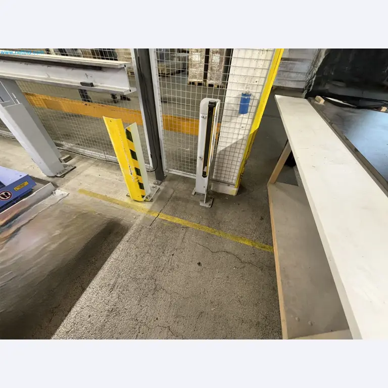 Machines from the woodworking sector-11