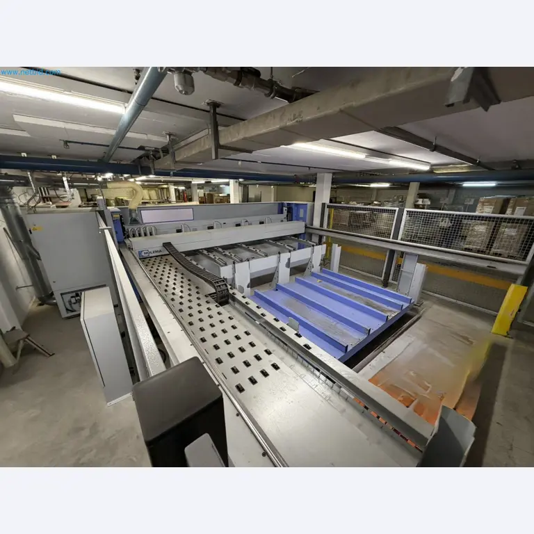 Machines from the woodworking sector-13