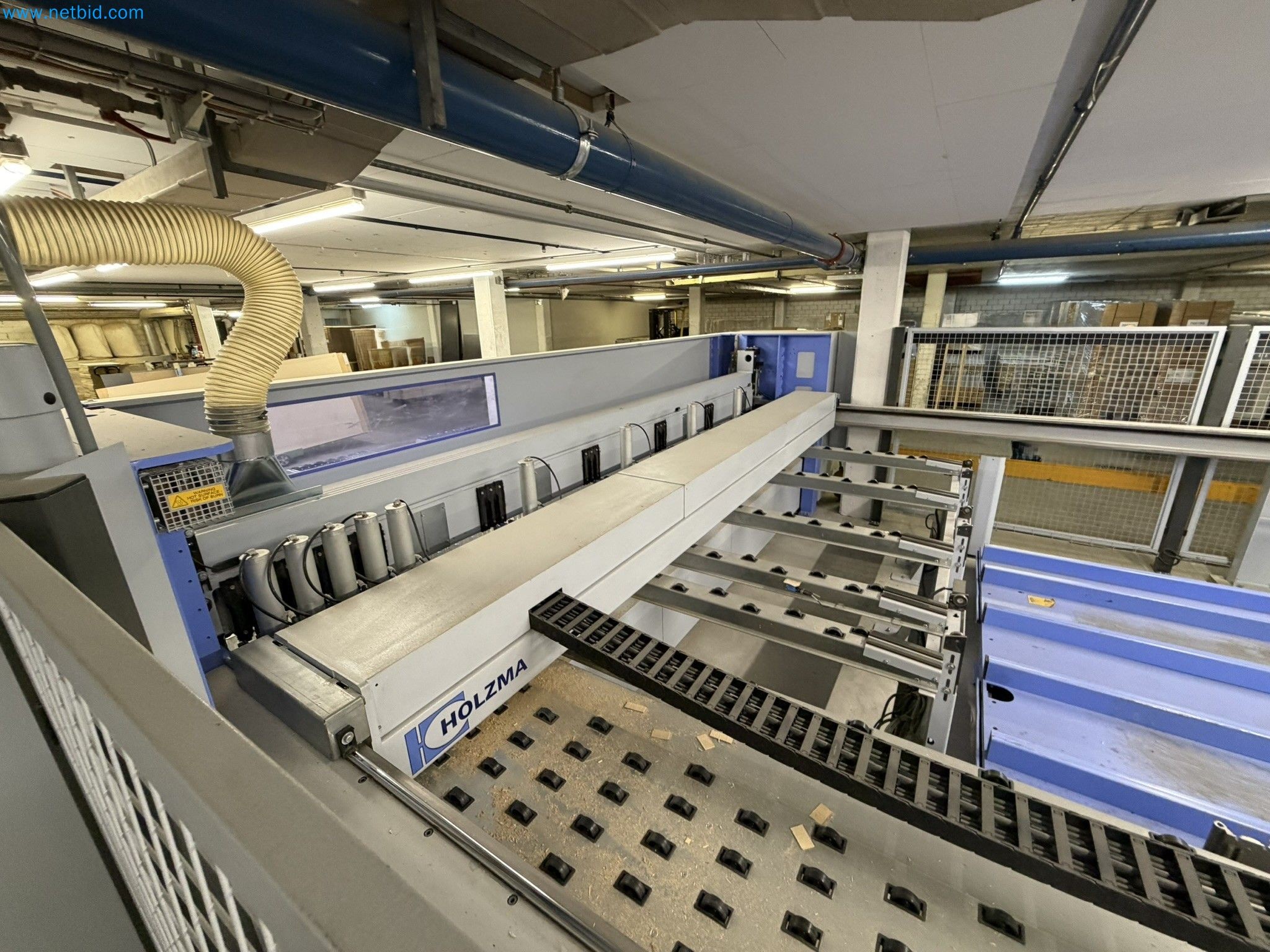 Machines from the woodworking sector-15