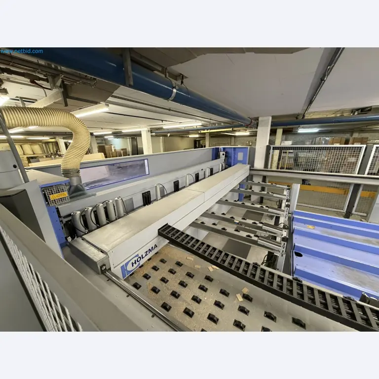 Machines from the woodworking sector-15