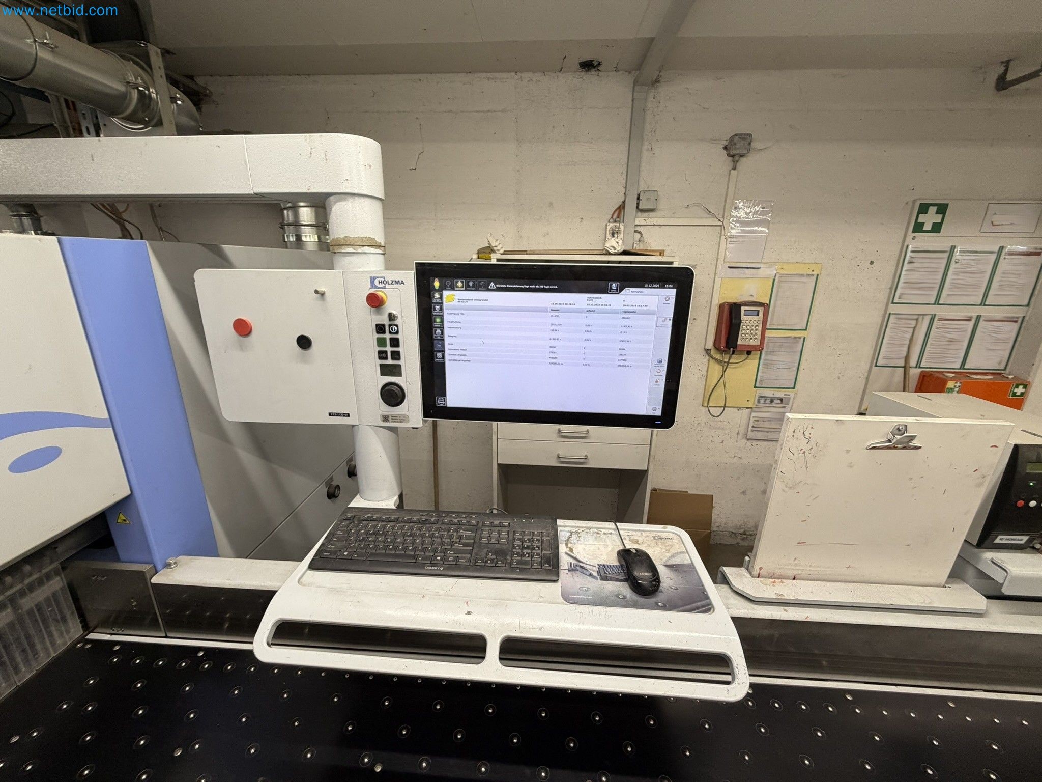 Machines from the woodworking sector-4