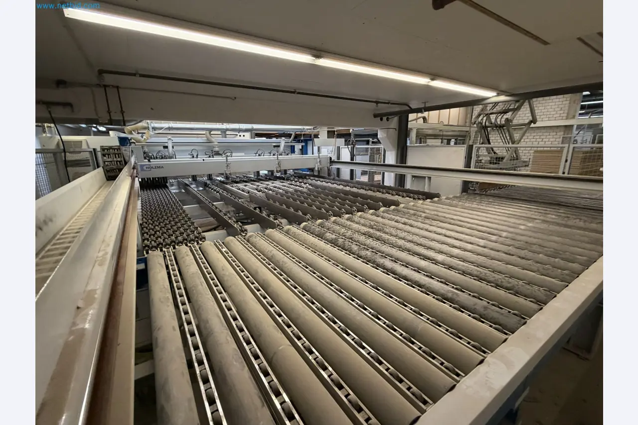 Machines from the woodworking sector-11