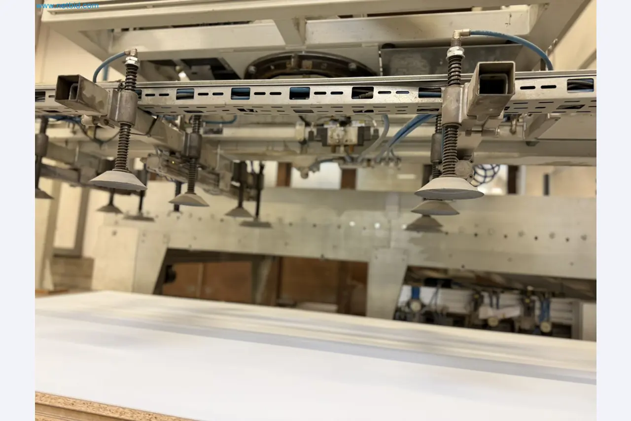 Machines from the woodworking sector-20