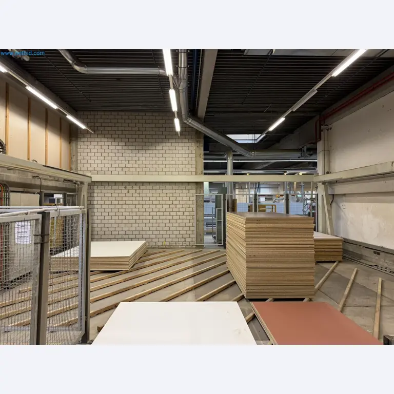 Machines from the woodworking sector-21