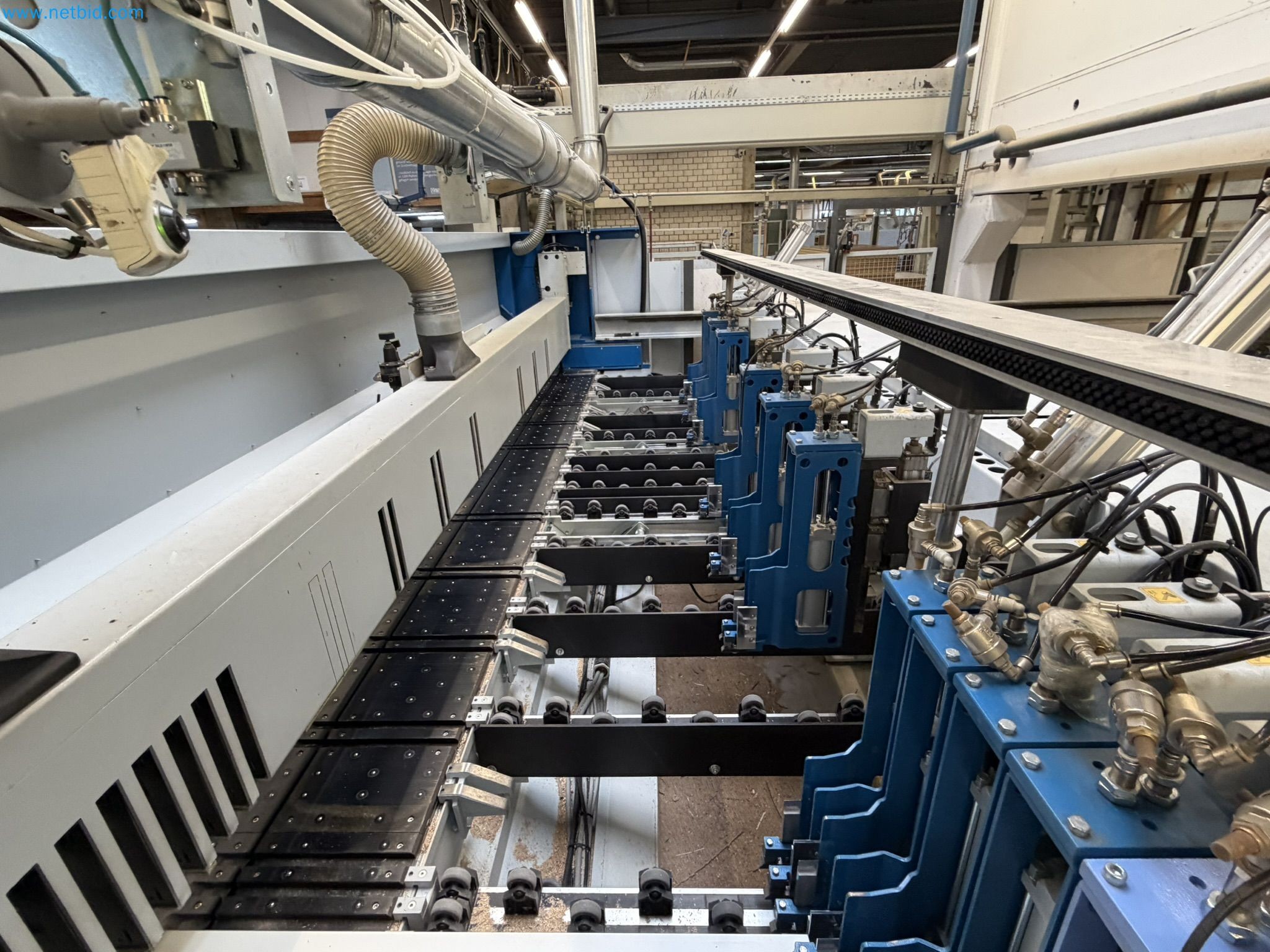 Machines from the woodworking sector-6