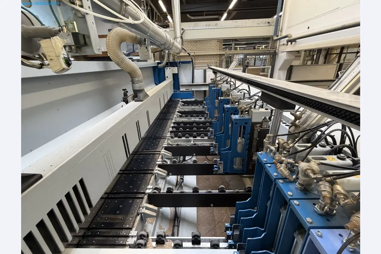 Machines from the woodworking sector-6