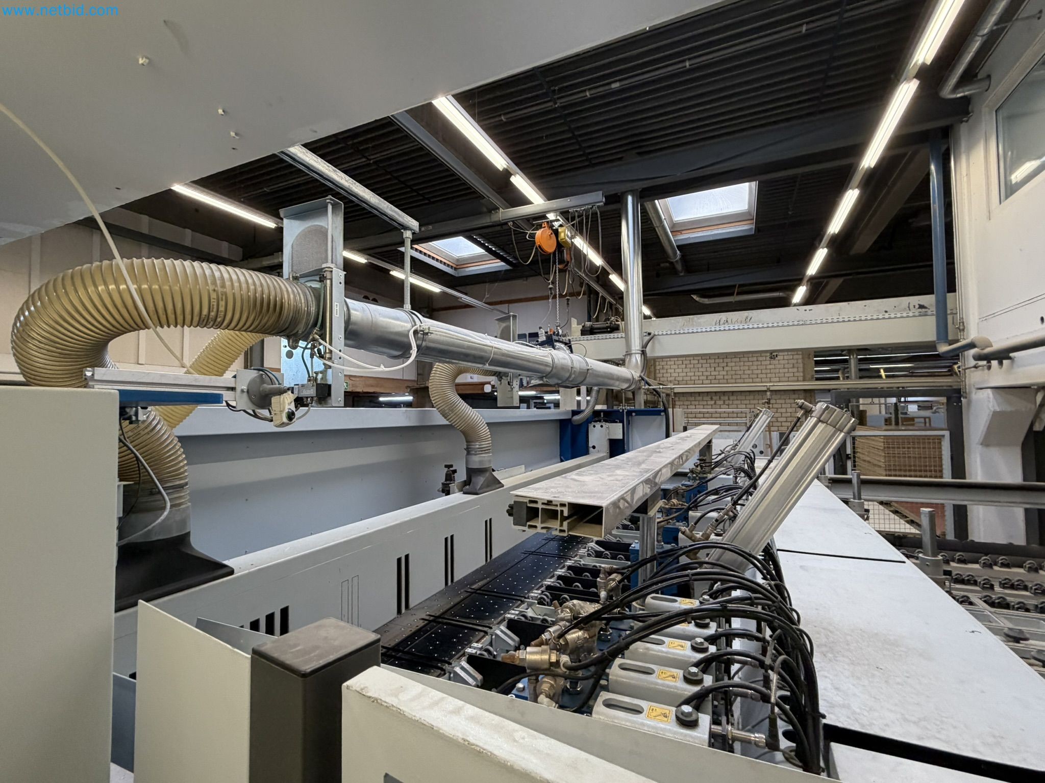 Machines from the woodworking sector-7