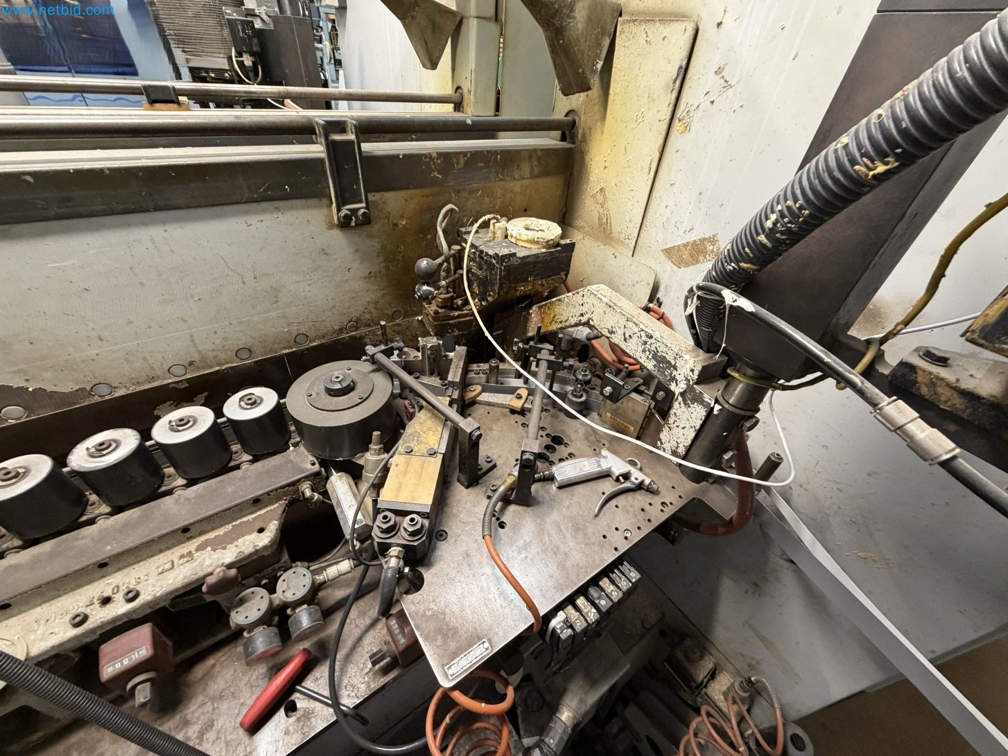 Machines from the woodworking sector-10