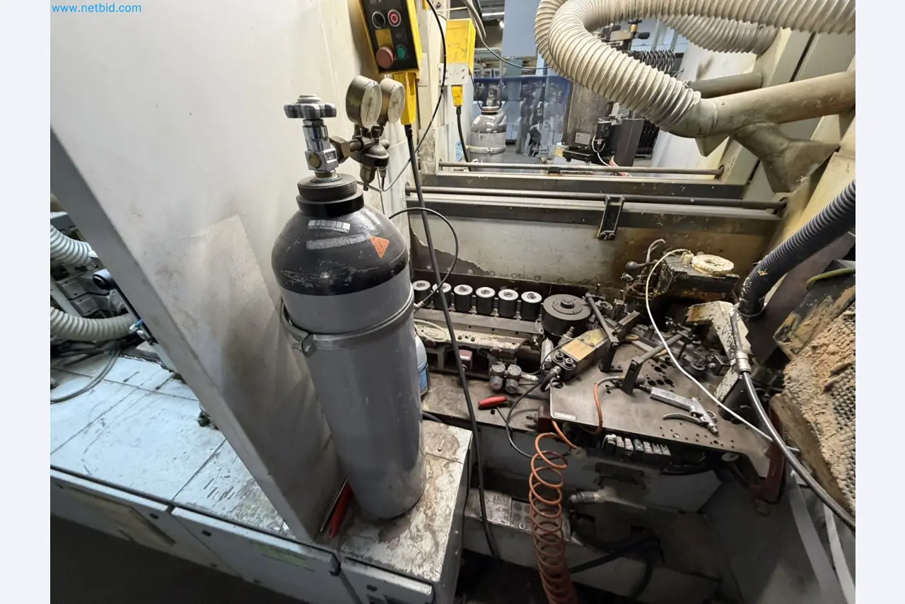 Machines from the woodworking sector-11