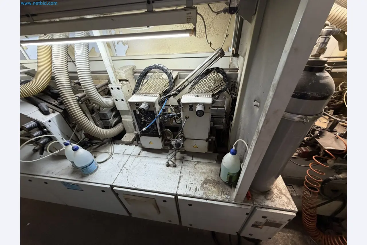 Machines from the woodworking sector-13