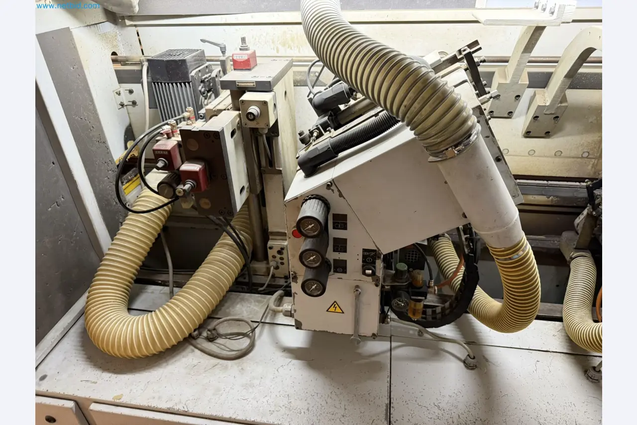 Machines from the woodworking sector-16