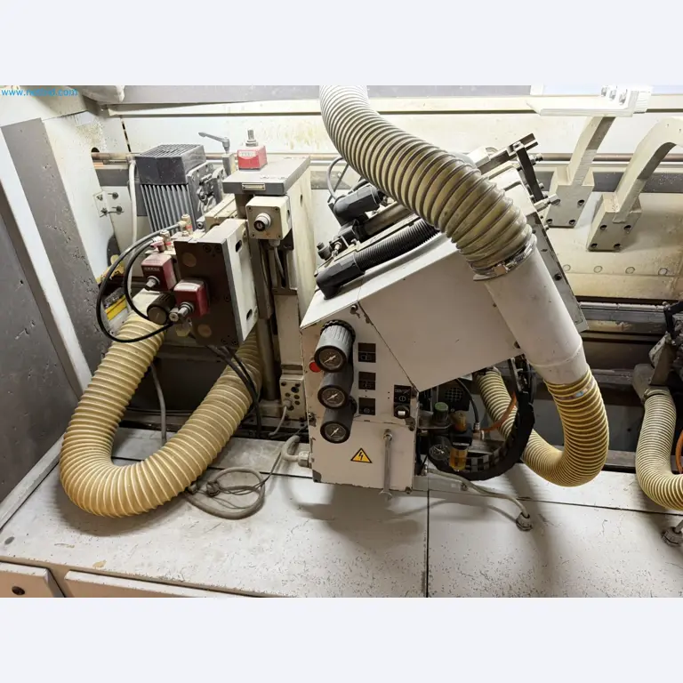 Machines from the woodworking sector-16