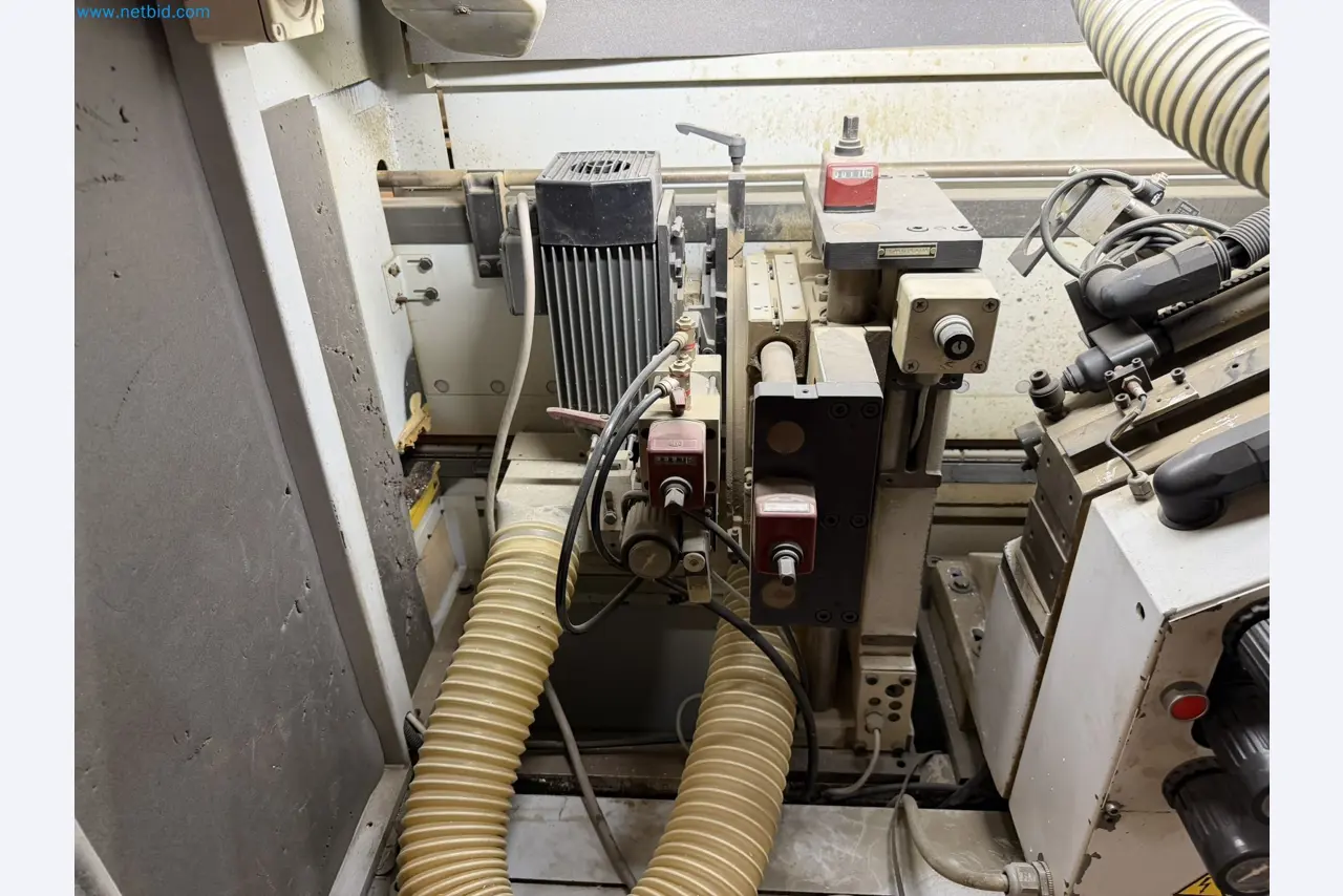 Machines from the woodworking sector-18