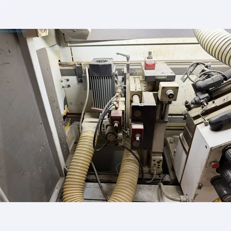 Machines from the woodworking sector-18