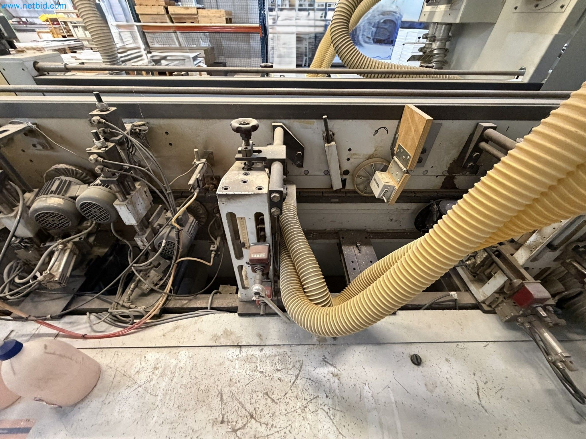 Machines from the woodworking sector-22