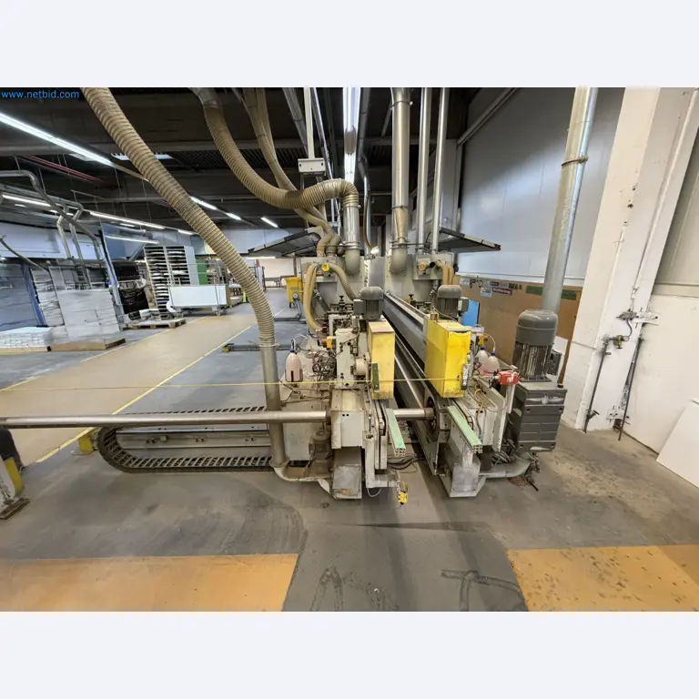 Machines from the woodworking sector-26