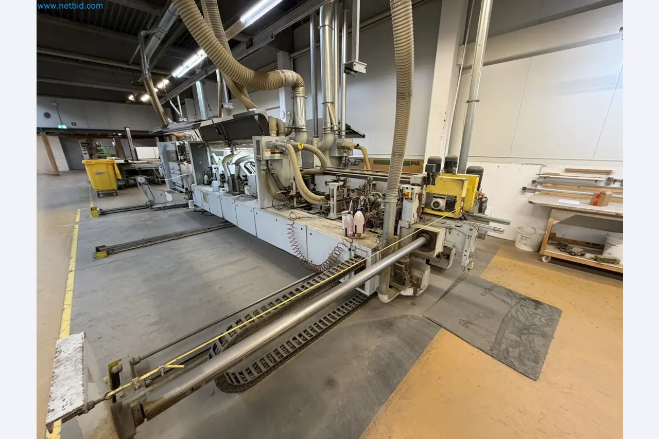 Machines from the woodworking sector-27