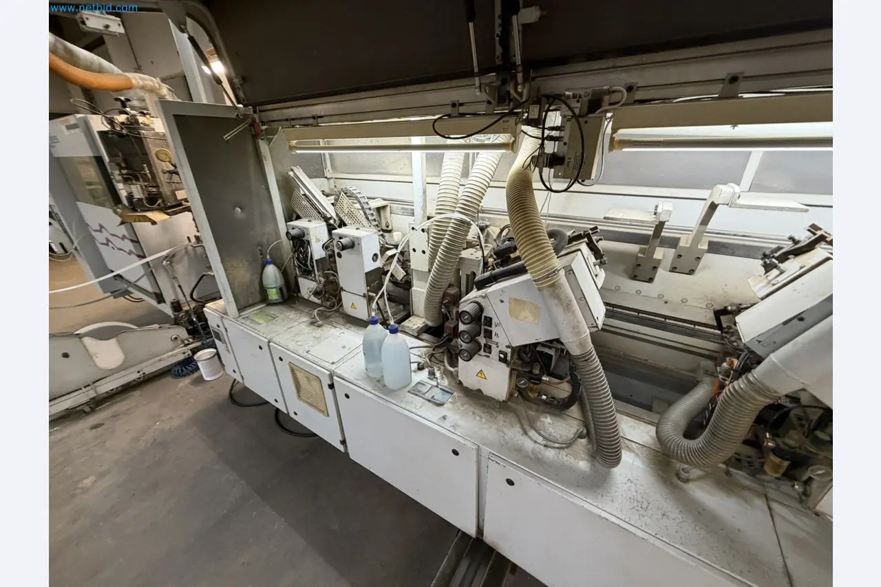 Machines from the woodworking sector-33