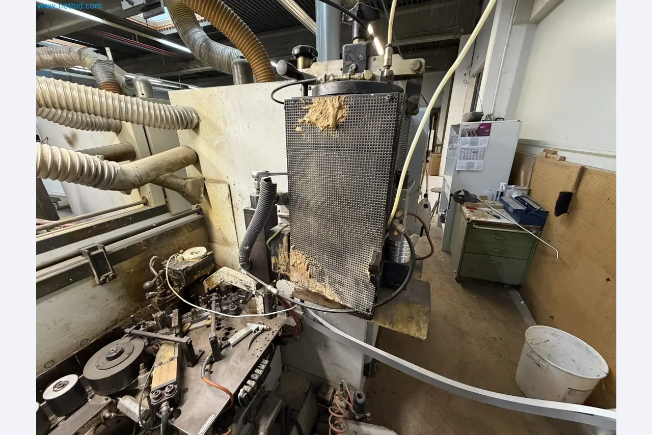 Machines from the woodworking sector-7