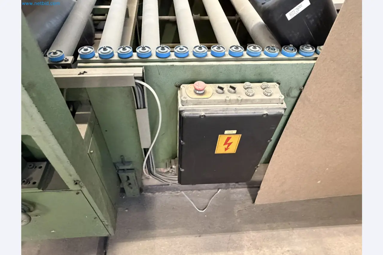 Machines from the woodworking sector-12