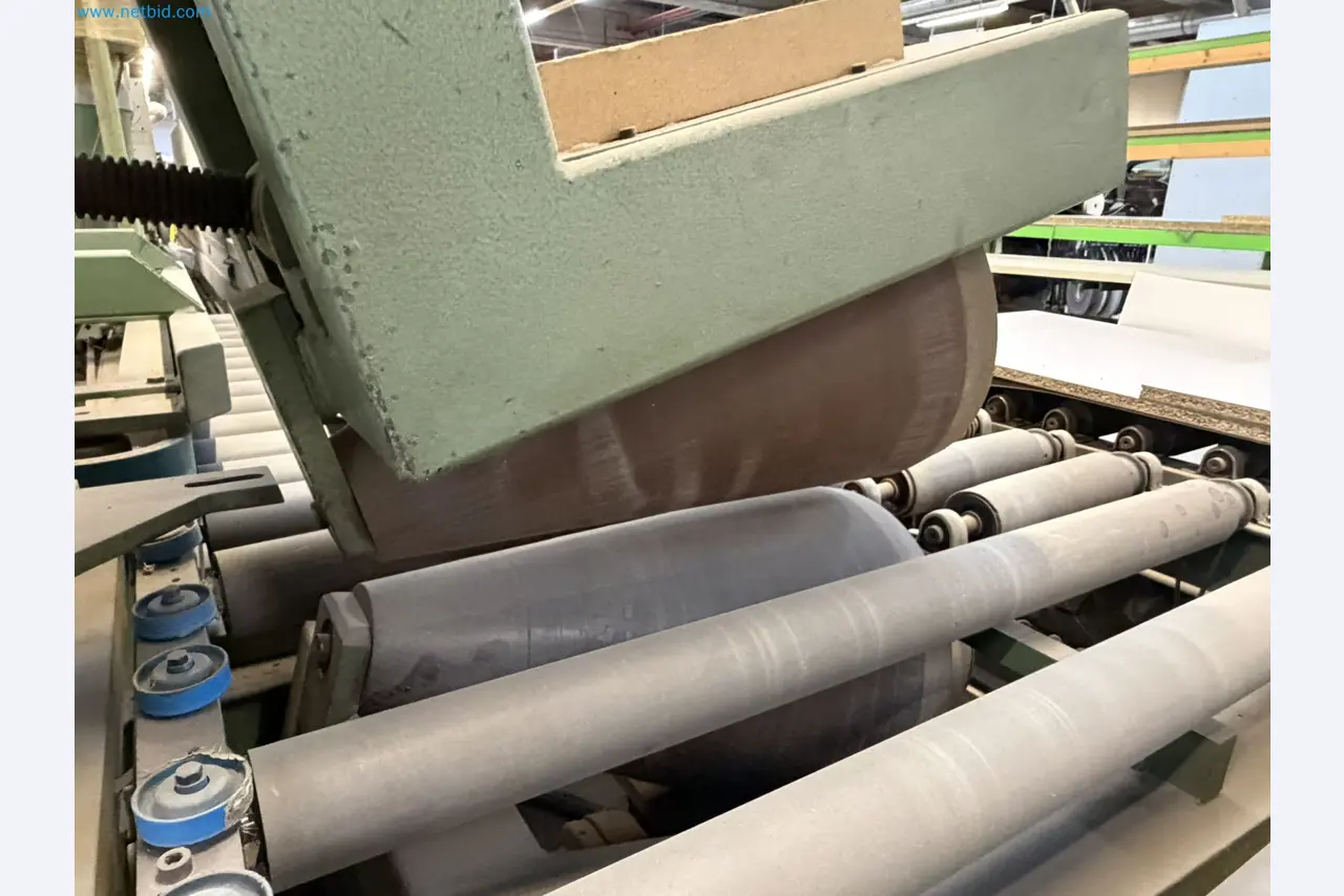 Machines from the woodworking sector-13