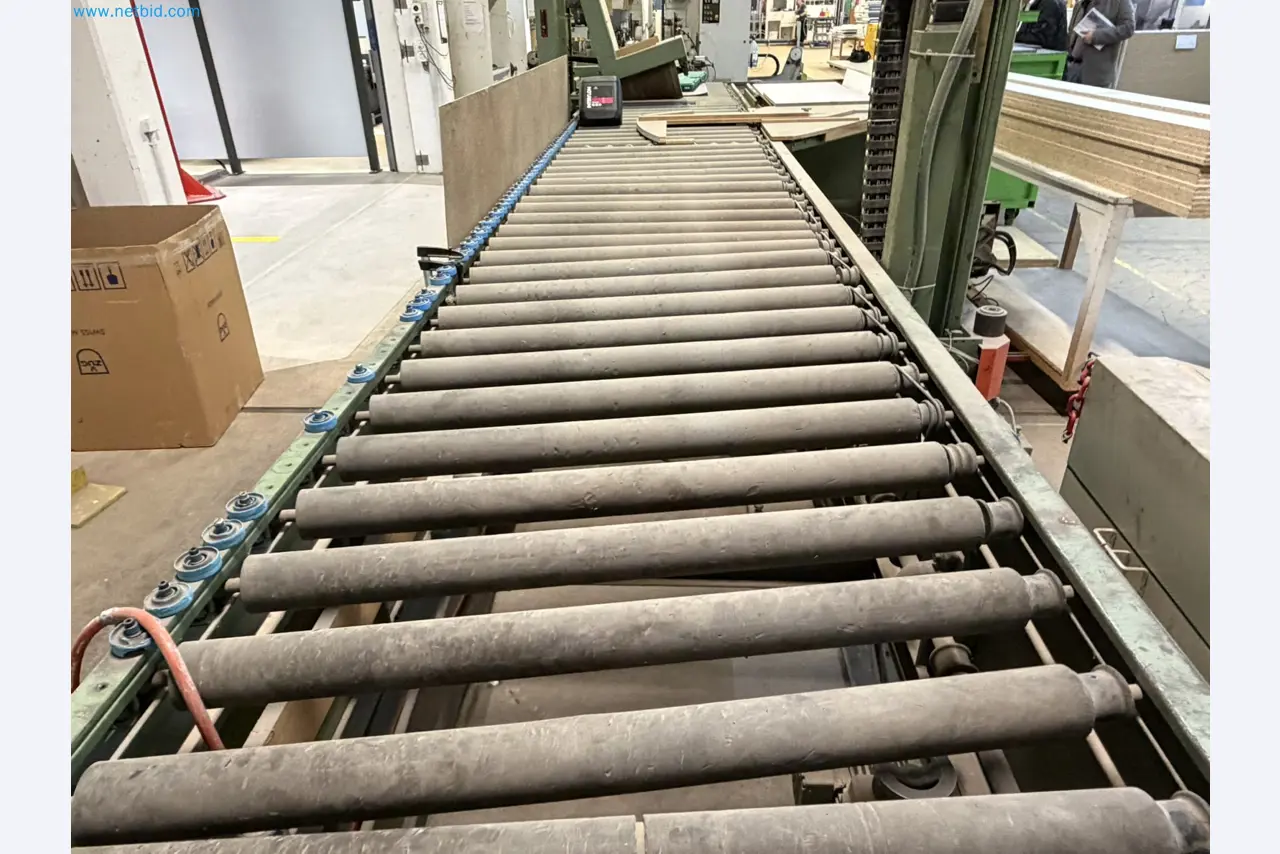 Machines from the woodworking sector-7