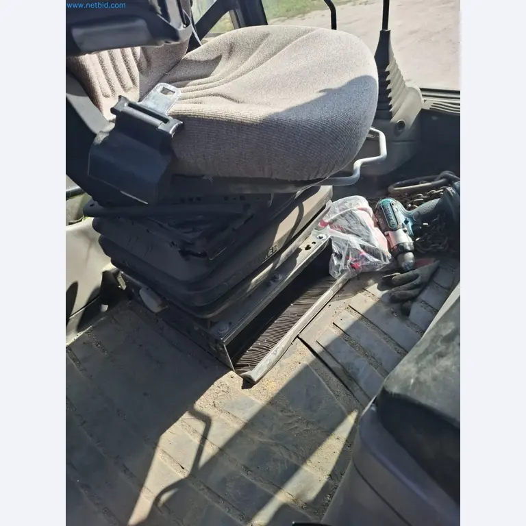 Commercial vehicles-10