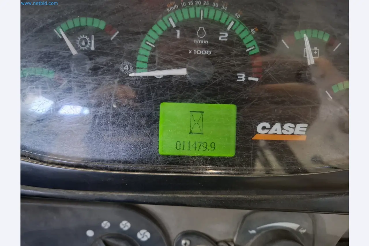 Commercial vehicles-11