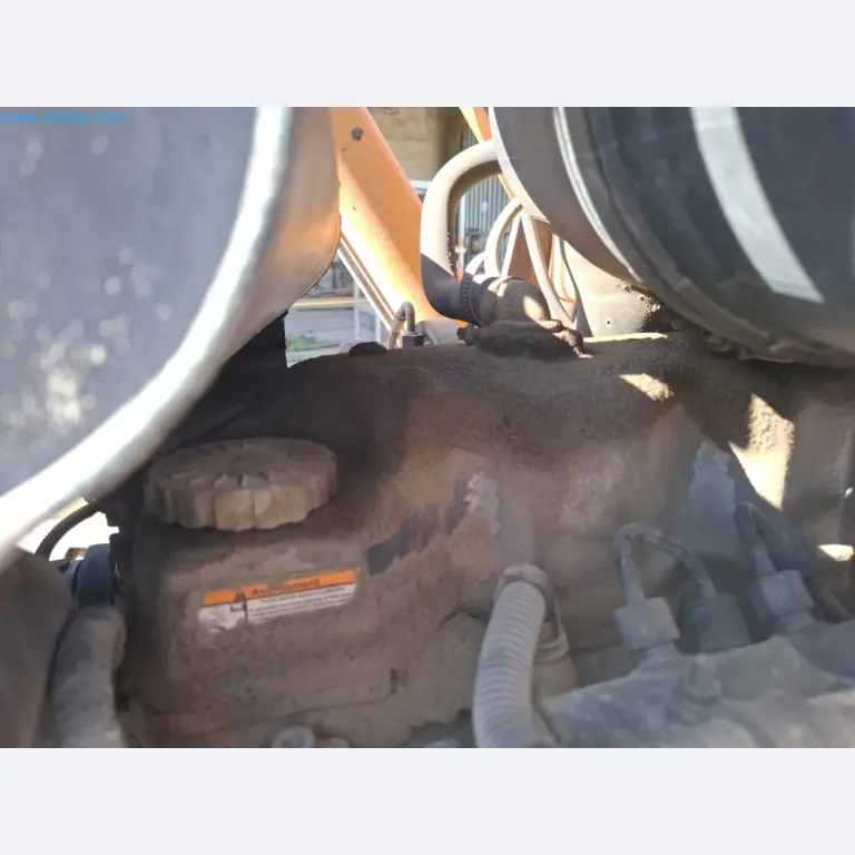 Commercial vehicles-12