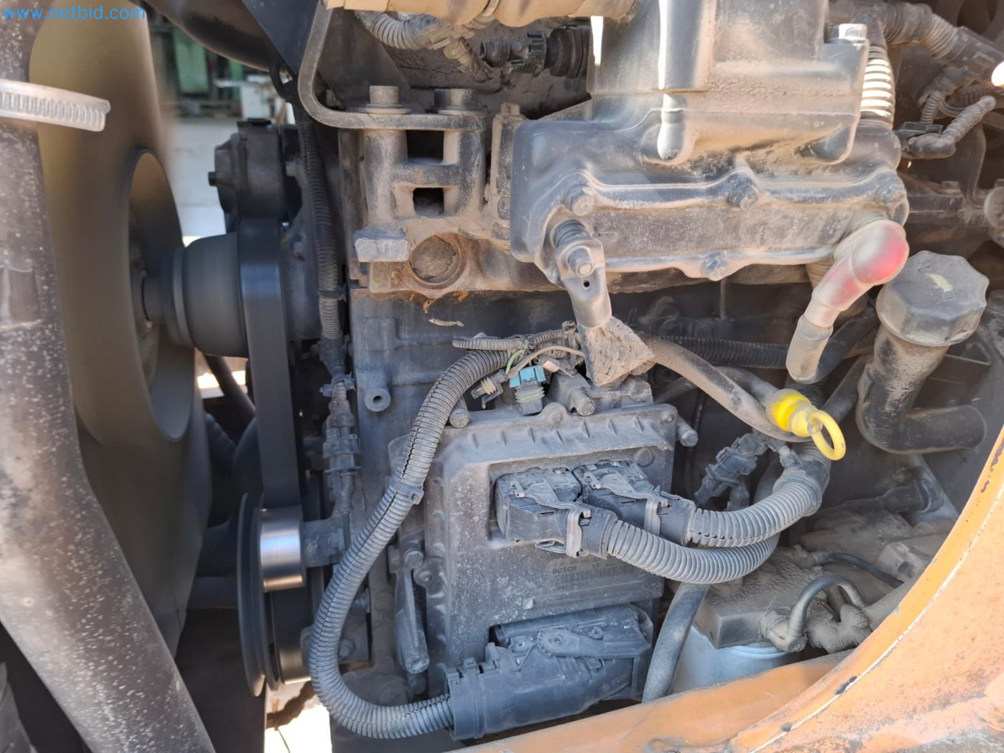 Commercial vehicles-14