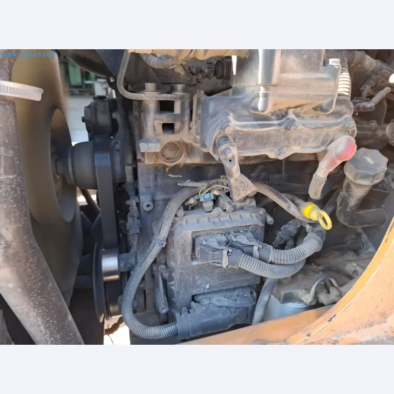 Commercial vehicles-14