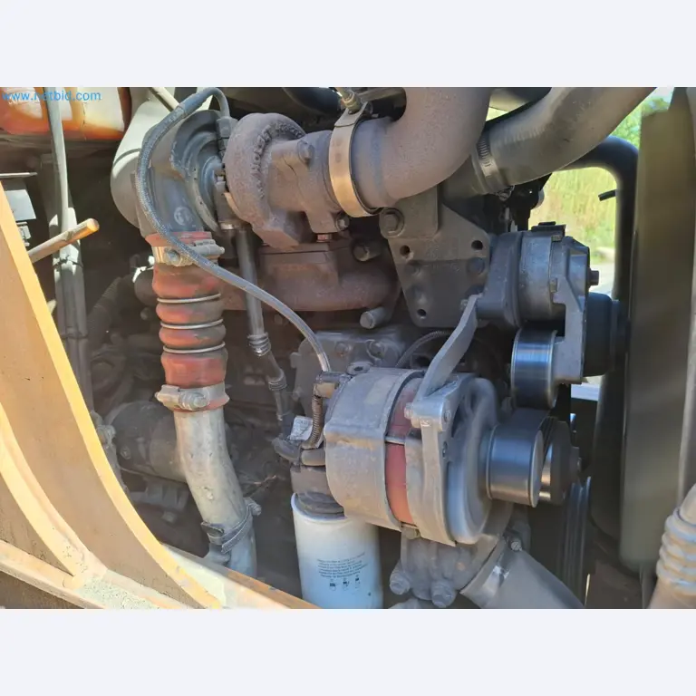 Commercial vehicles-15