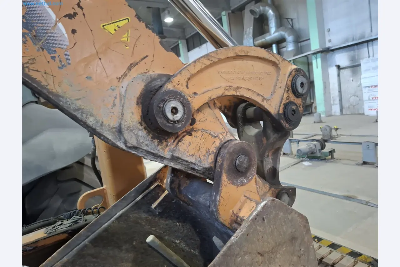 Commercial vehicles-17