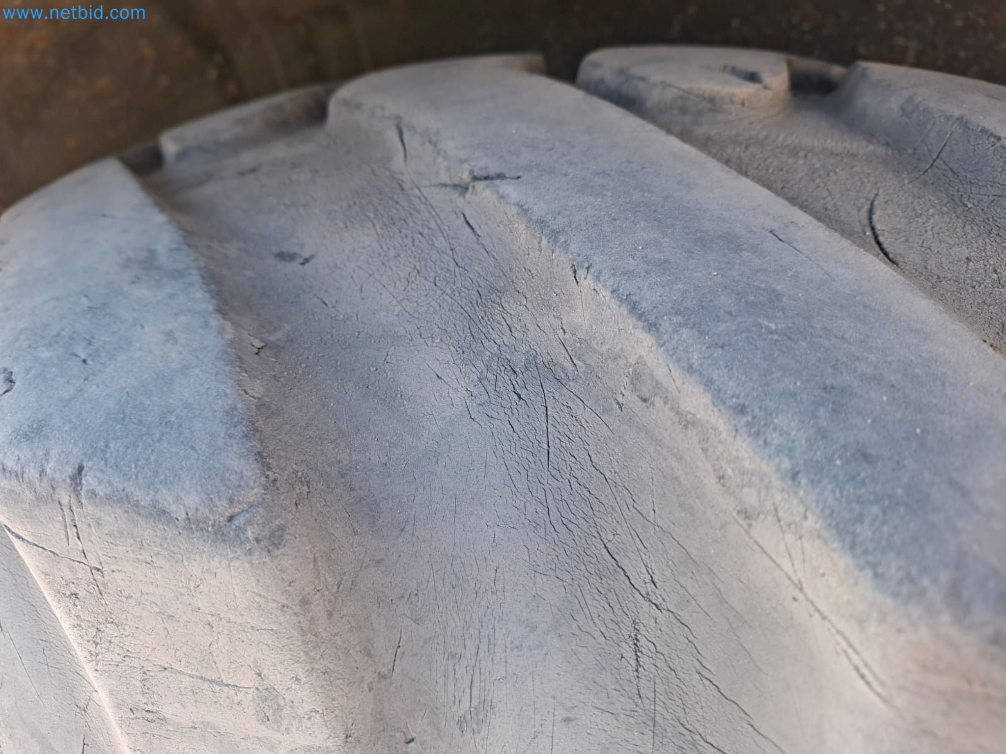 Commercial vehicles-18