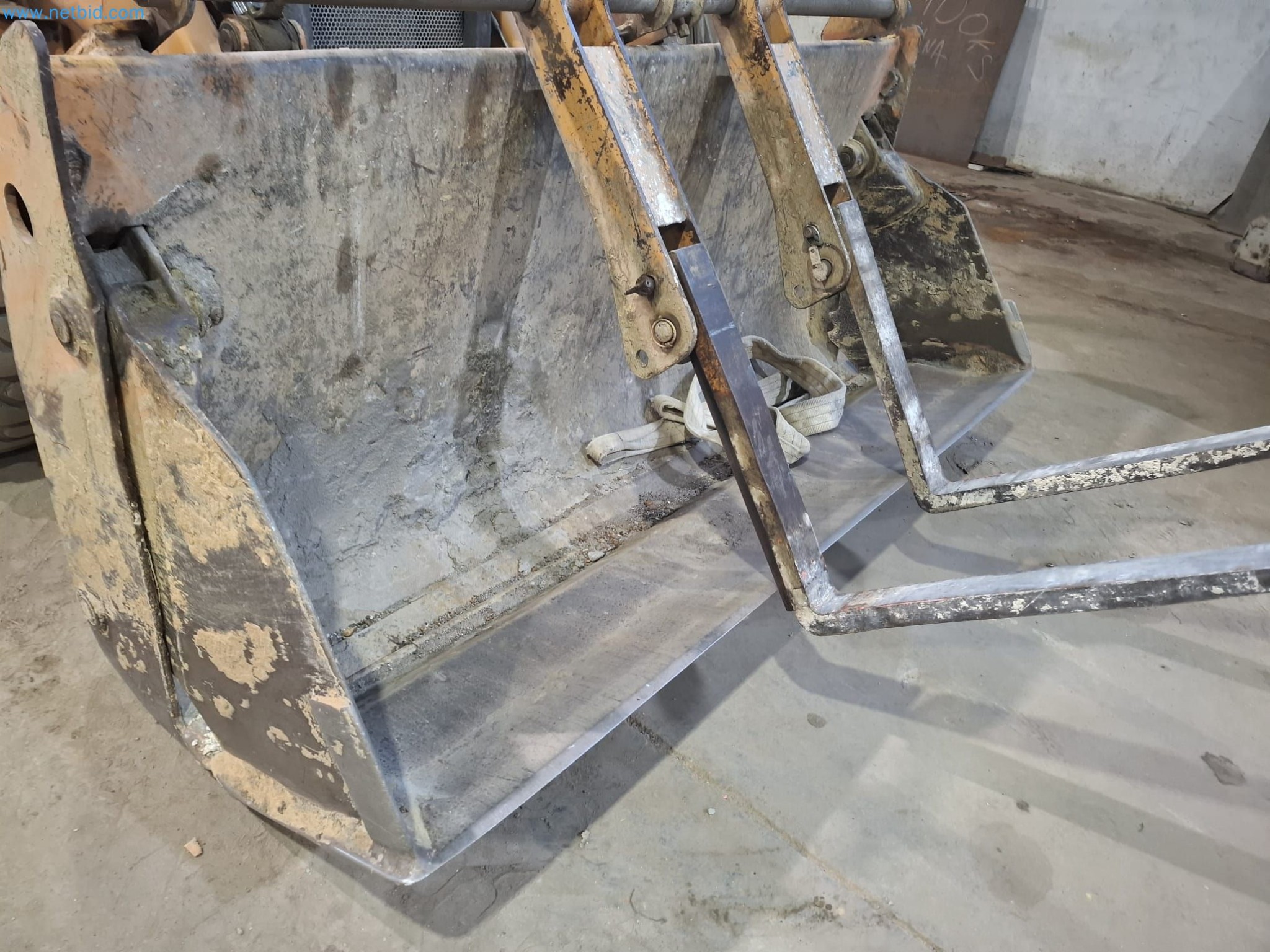 Commercial vehicles-9