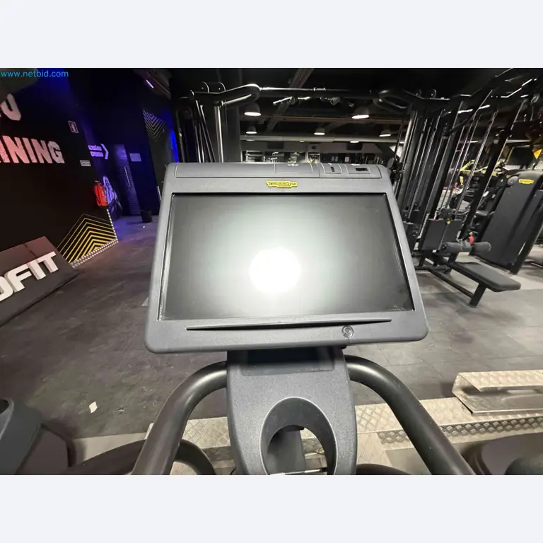 Auction of Used Technogym Gym Equipment – Professional Fitness Machines-4
