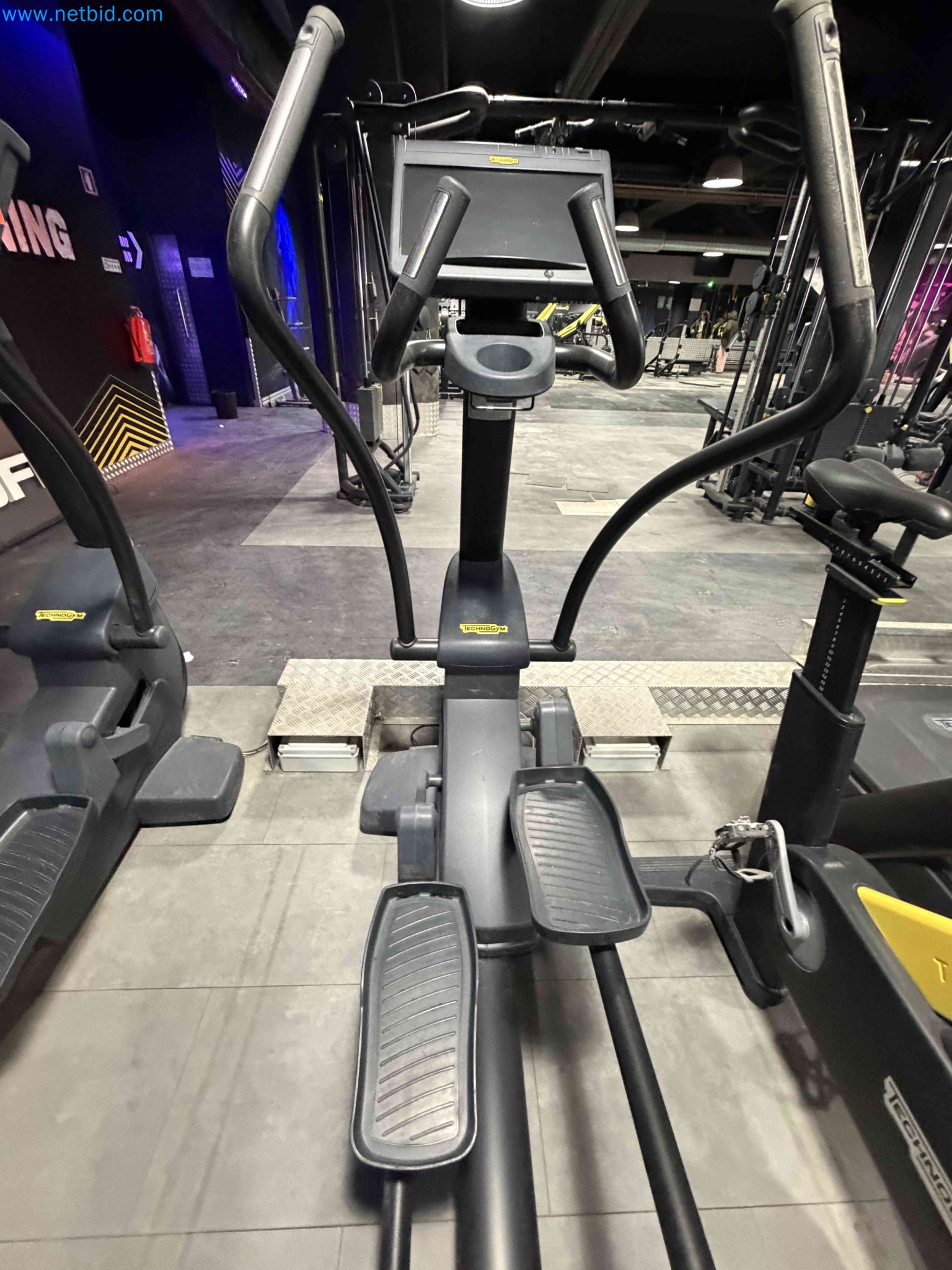 Auction of Used Technogym Gym Equipment – Professional Fitness Machines-3