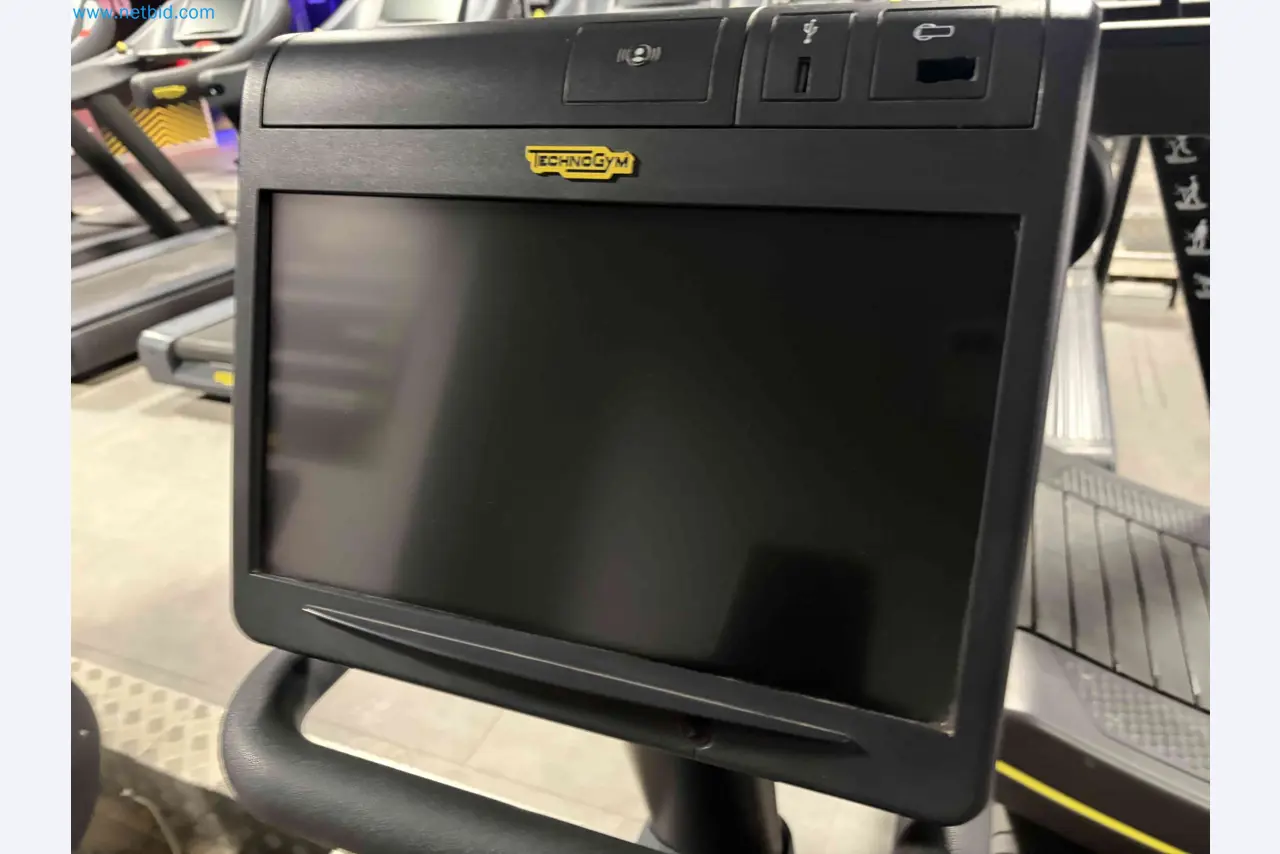 Auktion von gebrauchten Technogym-Fitnessgeräten – Professionelle Fitnessgeräte-16