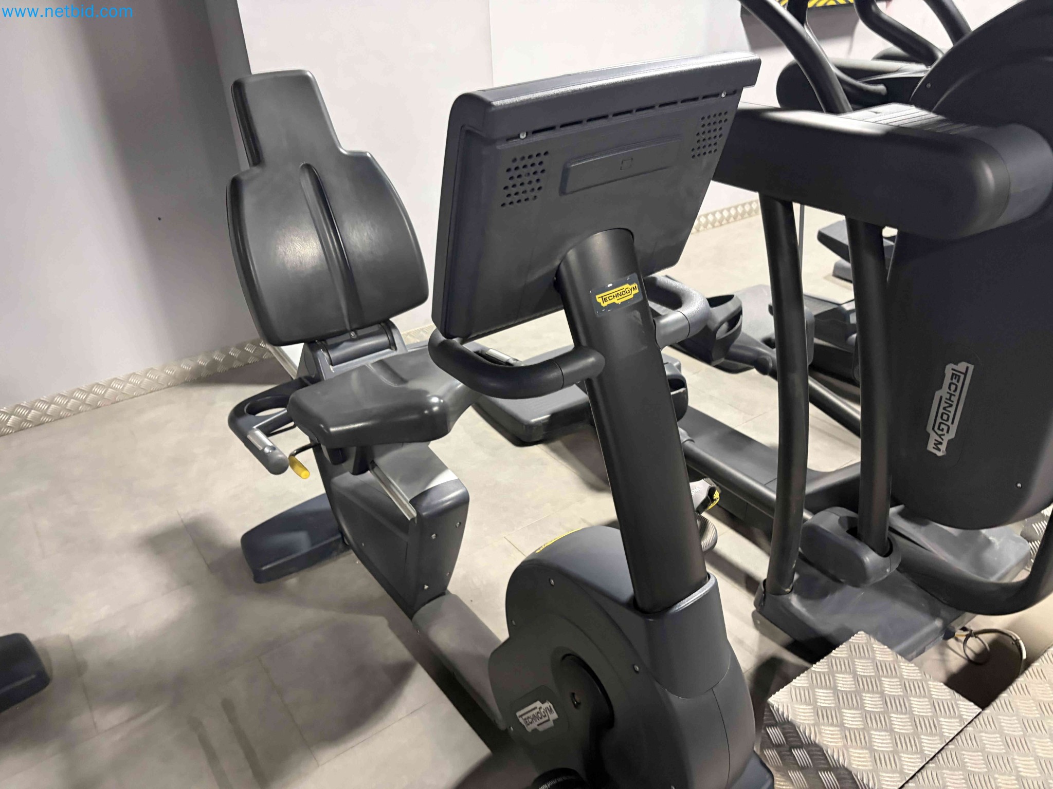 Auction of Used Technogym Gym Equipment – Professional Fitness Machines-4
