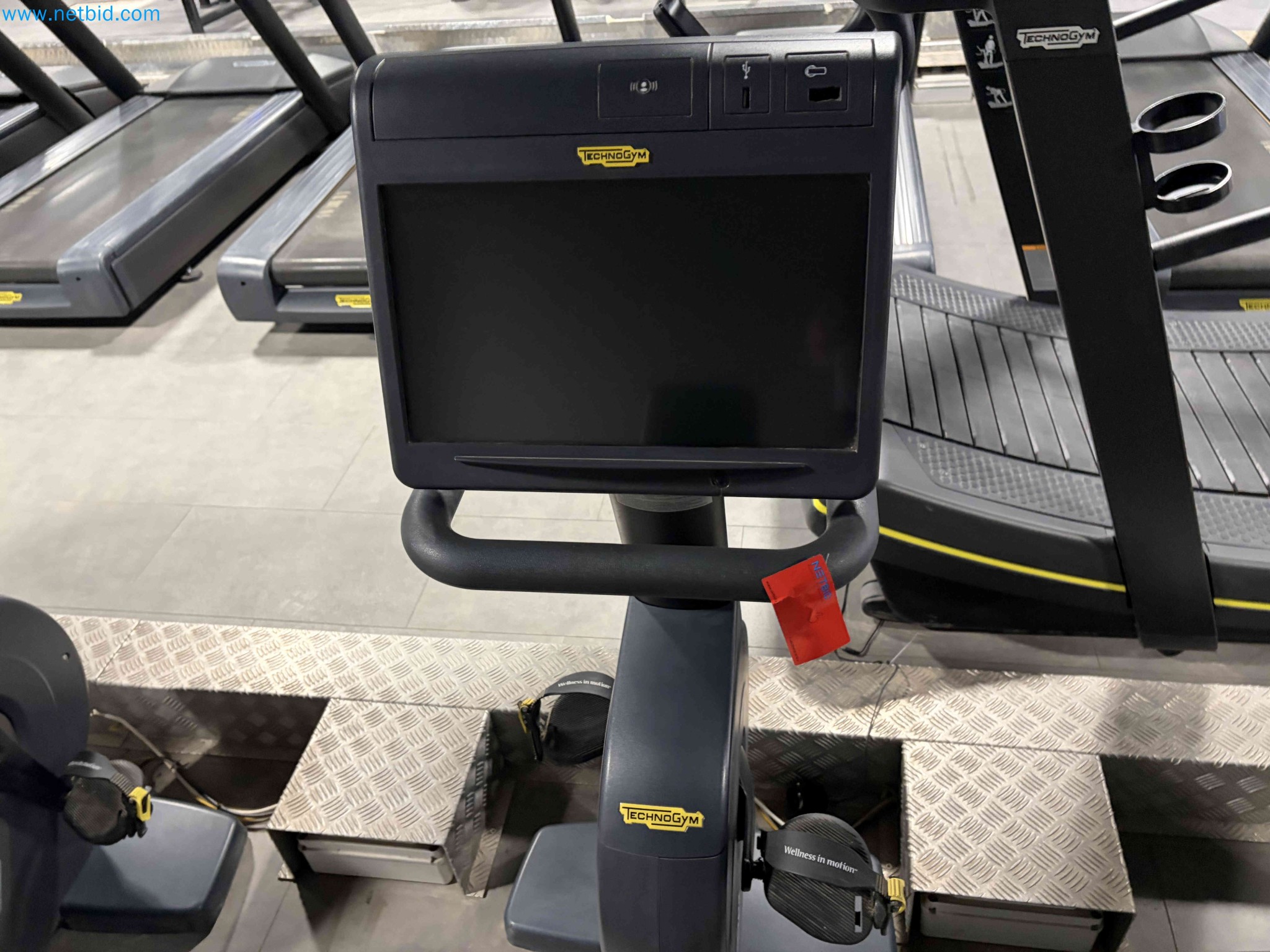 Auction of Used Technogym Gym Equipment – Professional Fitness Machines-15