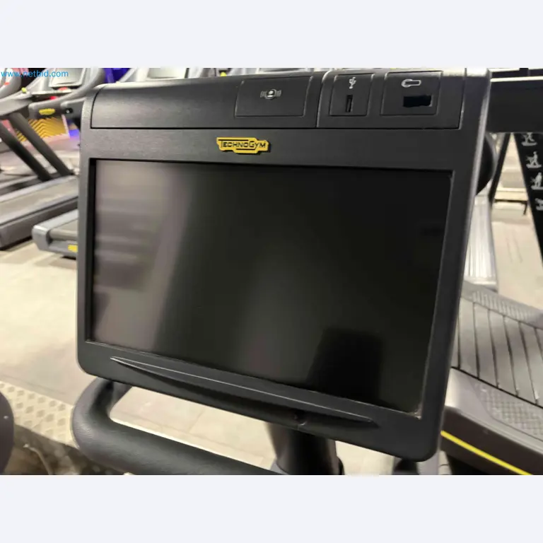 Dražba rabljene fitnes opreme Technogym - Profesionalna fitnes oprema-16