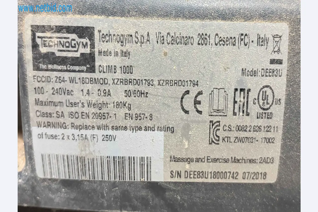 Aukcja używanego sprzętu fitness Technogym - Profesjonalny sprzęt fitness-11